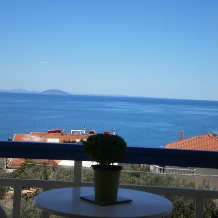 Seaview - Selfcatering Apartment - Helen No 2 シロピカド エクステリア 写真