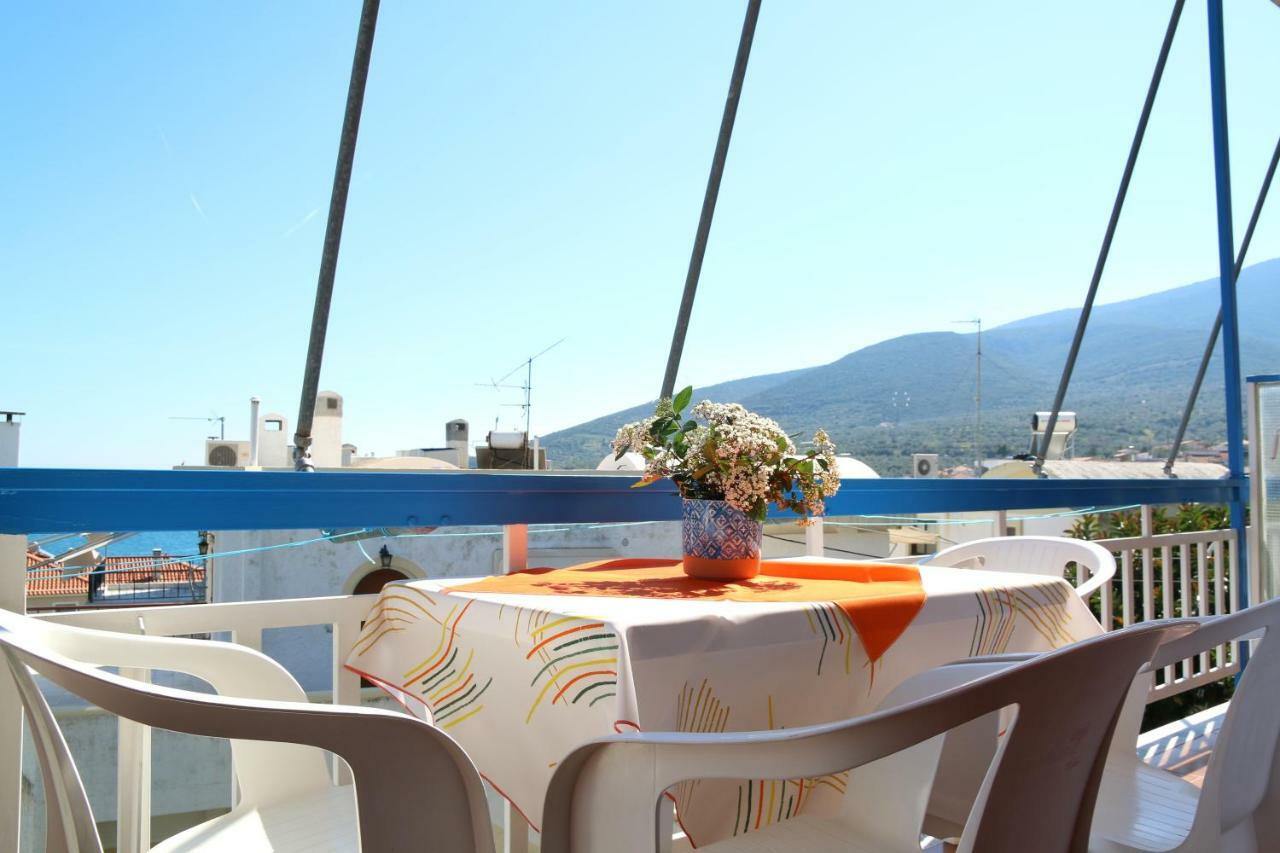 Seaview - Selfcatering Apartment - Helen No 2 シロピカド エクステリア 写真